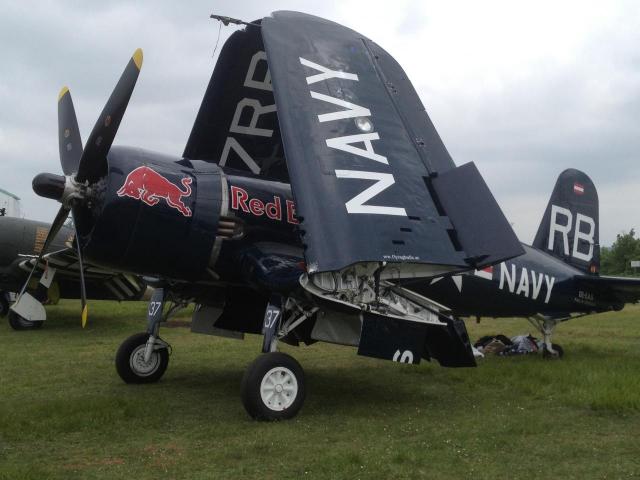 f4u-corsair-red-bull.jpg